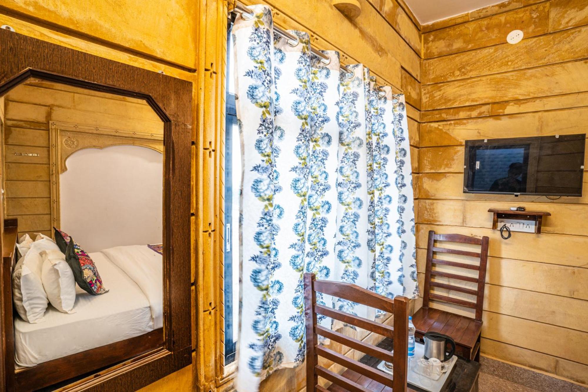 Hotel Relax Inn Dzsaiszalmer Kültér fotó
