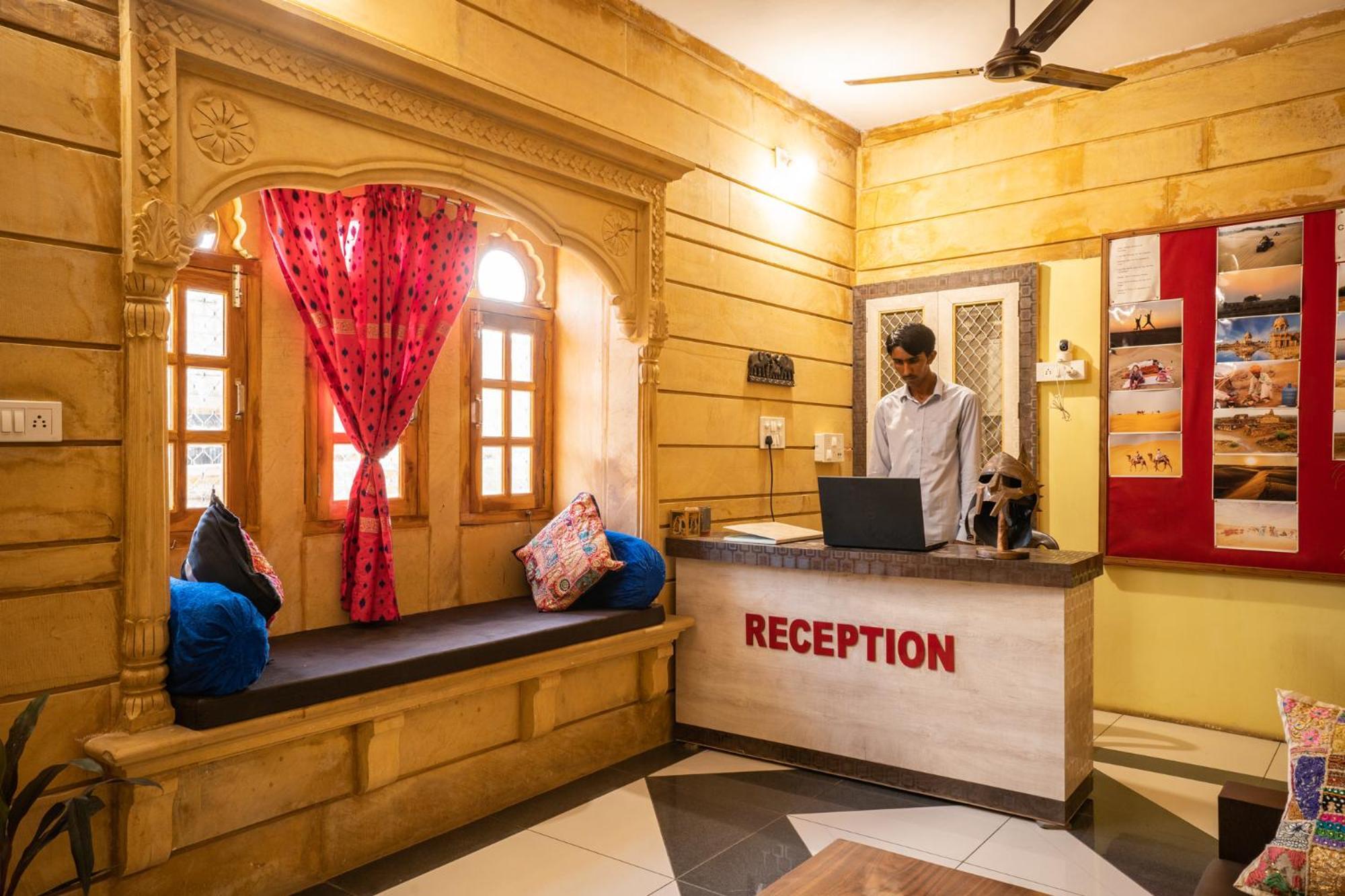 Hotel Relax Inn Dzsaiszalmer Kültér fotó